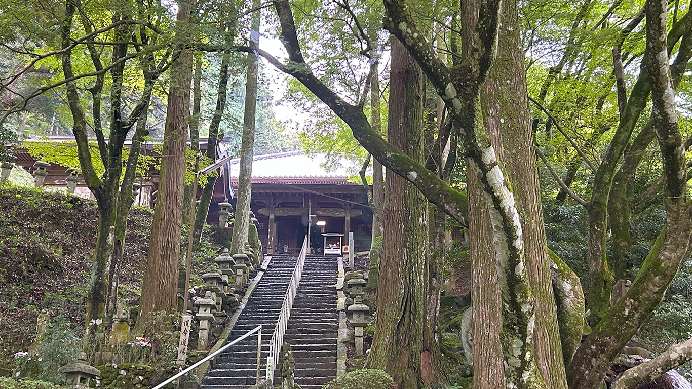 雷山千如寺大悲王院の階段
