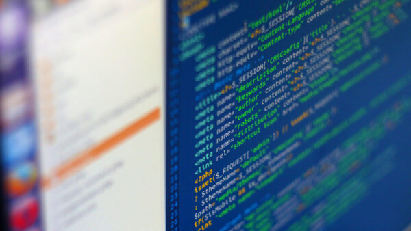 Linux とは何か？その魅力と特徴 基礎知識から実務利用まで
